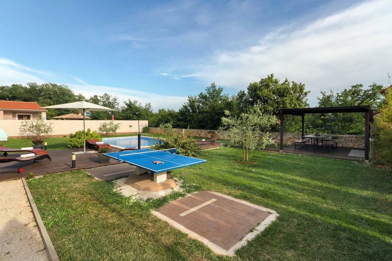Villa Nana - Modern Villa With A Pool Surrounded By Nature, Istria-Pula Valtura 0*,  Kroatien