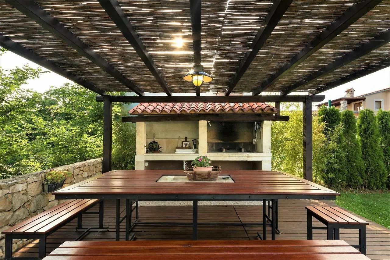 Villa Nana - Modern Villa With A Pool Surrounded By Nature, Istria-Pula Valtura