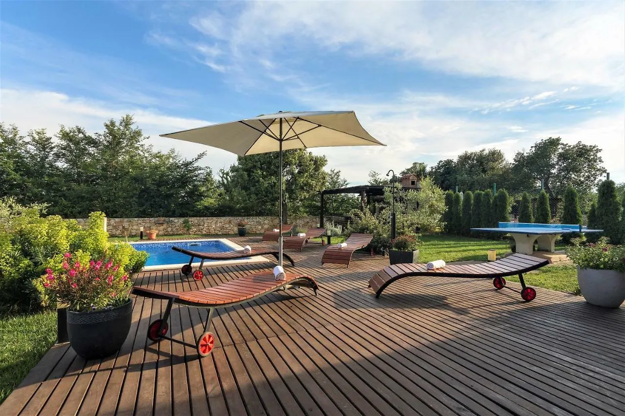 Villa Nana - Modern Villa With A Pool Surrounded By Nature, Istria-Pula Valtura Kroatien