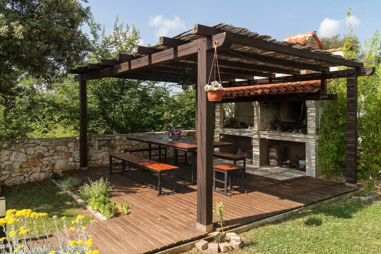 Villa Nana - Modern Villa With A Pool Surrounded By Nature, Istria-Pula Valtura 0*,  Kroatien