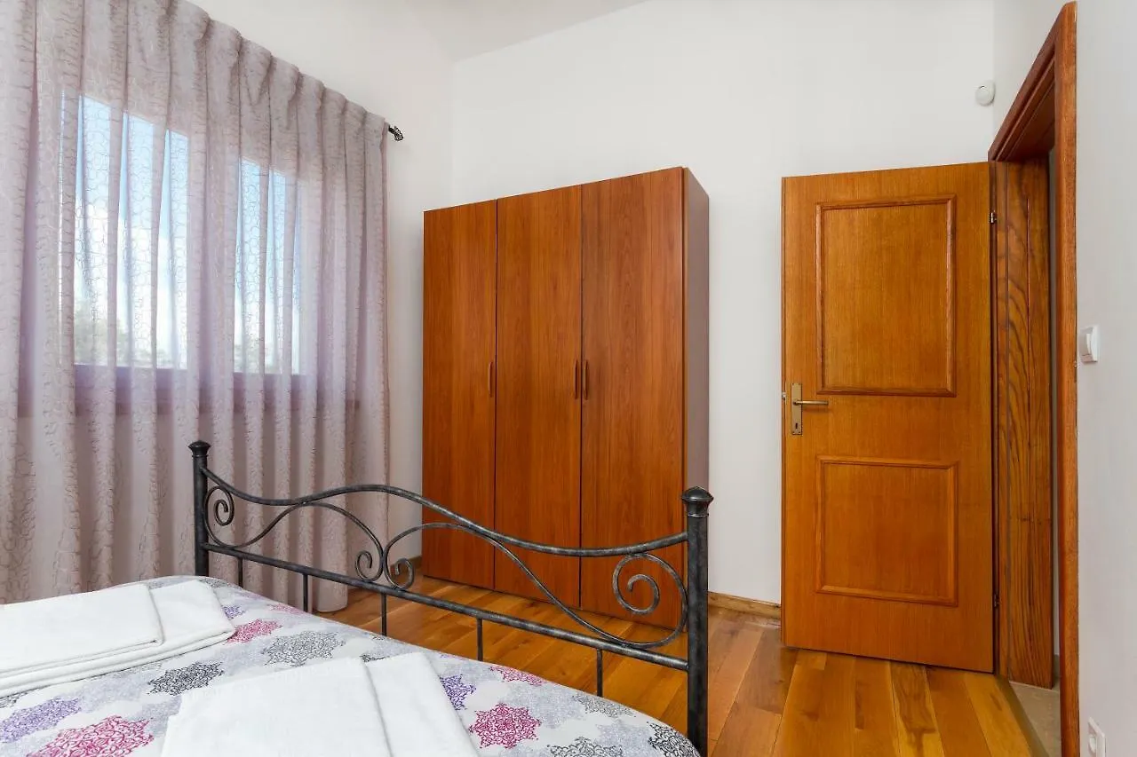 Villa Nana - Modern Villa With A Pool Surrounded By Nature, Istria-Pula Valtura Kroatien